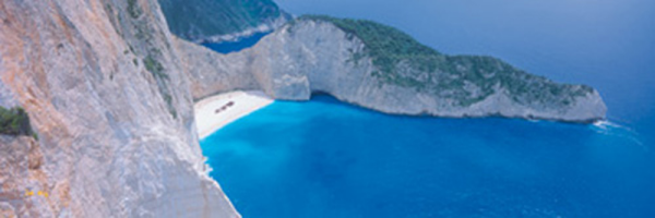 Xiong, John Shipwreck Beach II Giclee-Druck