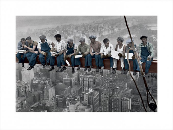 New York - Kunstdruck - Mittagspause auf dem Hochhaus